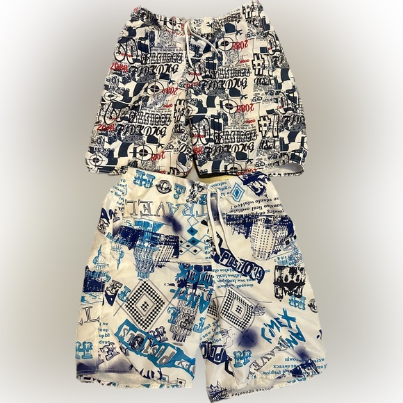 2 Men’s Swim Suits - size L/ XL - Picture 1 of 2